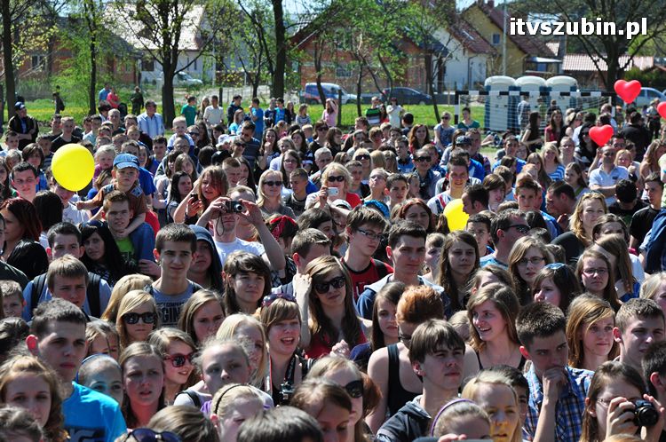 Charytatywny Koncert dla Andżeliny z udziałem MEZO w ZS w Szubinie