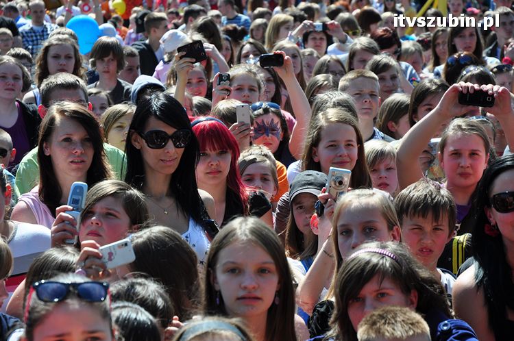 Charytatywny Koncert dla Andżeliny z udziałem MEZO w ZS w Szubinie