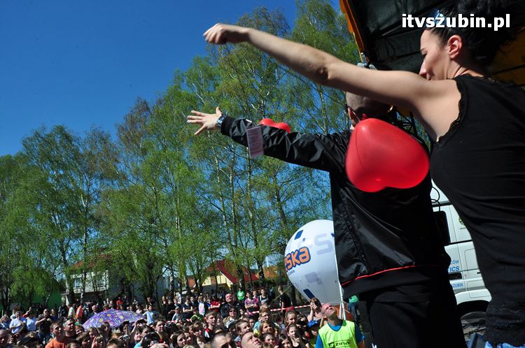 Charytatywny Koncert dla Andżeliny z udziałem MEZO w ZS w Szubinie