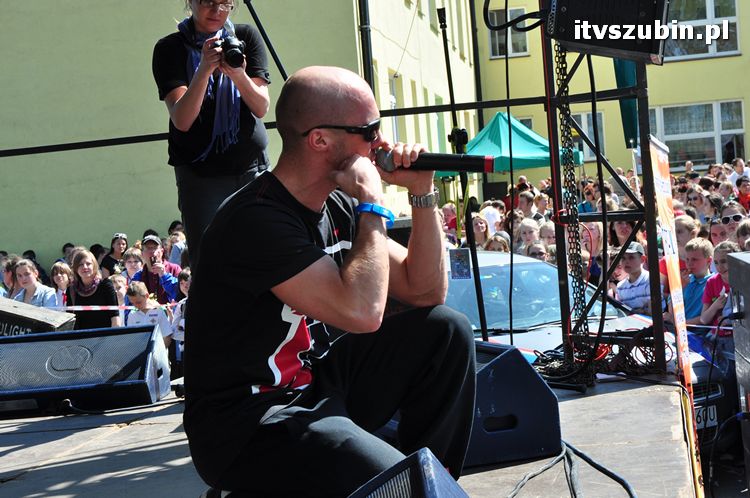 Charytatywny Koncert dla Andżeliny z udziałem MEZO w ZS w Szubinie