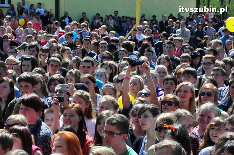 Charytatywny Koncert dla Andżeliny z udziałem MEZO w ZS w Szubinie
