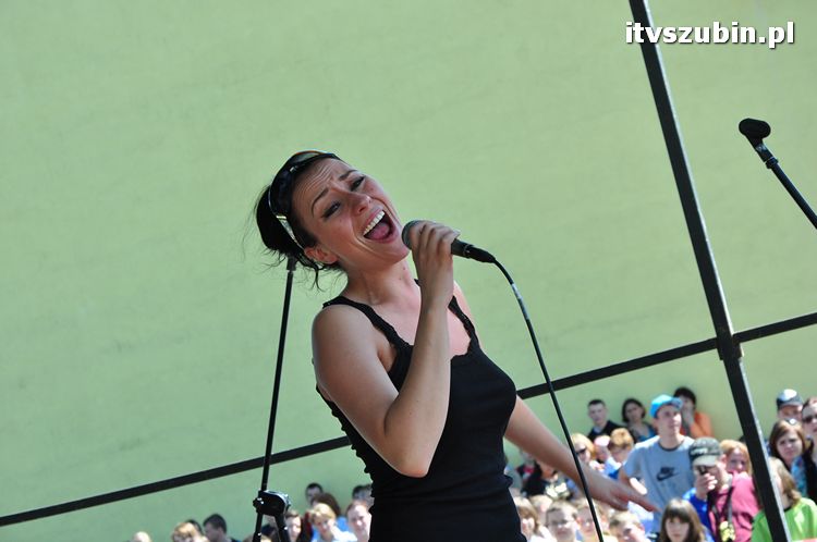 Charytatywny Koncert dla Andżeliny z udziałem MEZO w ZS w Szubinie