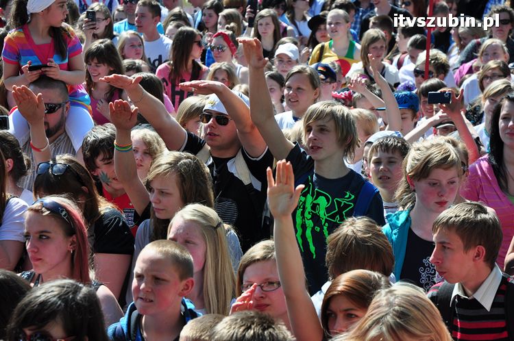 Charytatywny Koncert dla Andżeliny z udziałem MEZO w ZS w Szubinie