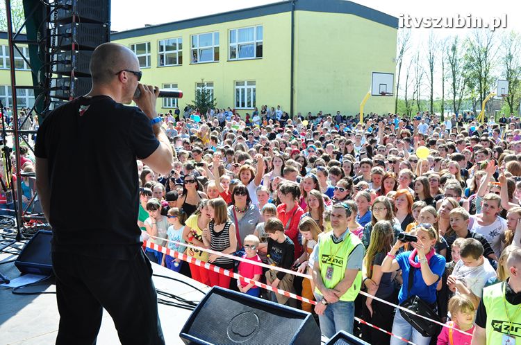 Charytatywny Koncert dla Andżeliny z udziałem MEZO w ZS w Szubinie