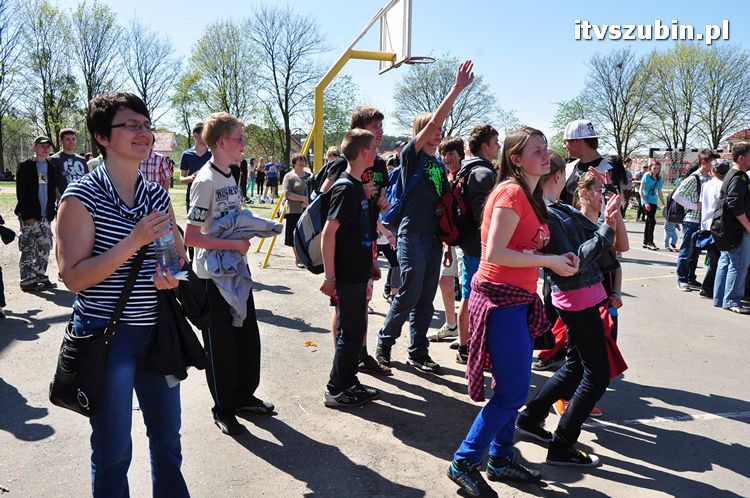 Charytatywny Koncert dla Andżeliny z udziałem MEZO w ZS w Szubinie