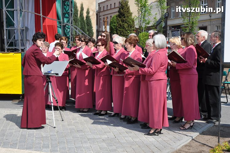 Msza Św. za Ojczyznę na szubińskim rynku