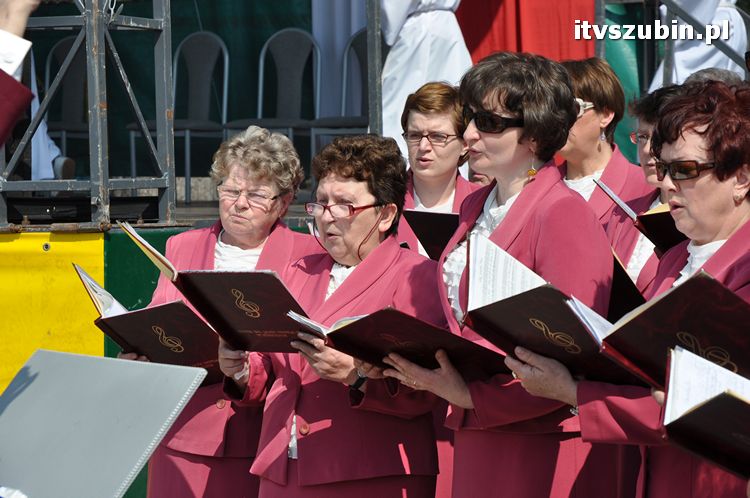 Msza Św. za Ojczyznę na szubińskim rynku