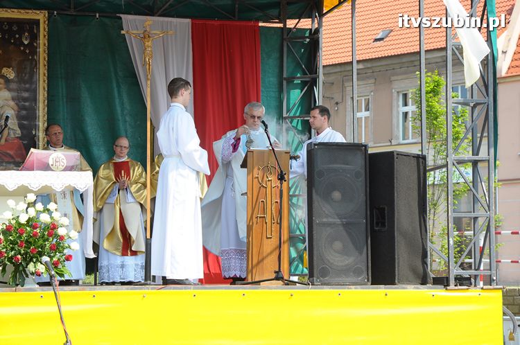 Msza Św. za Ojczyznę na szubińskim rynku