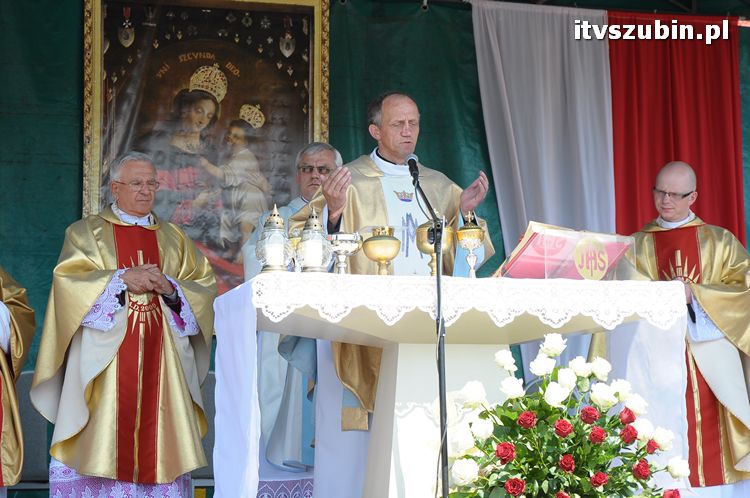 Msza Św. za Ojczyznę na szubińskim rynku