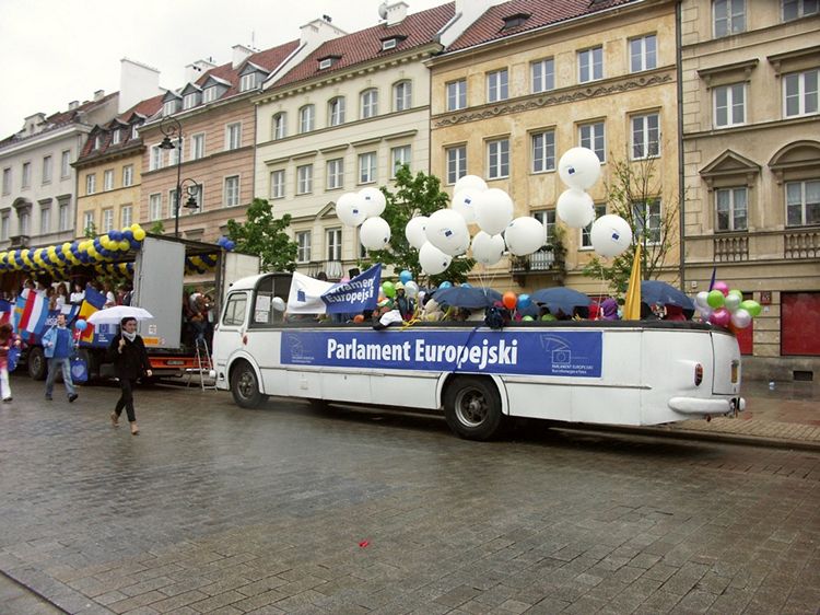 Młodzi szubinianie na czele Parady Schumana