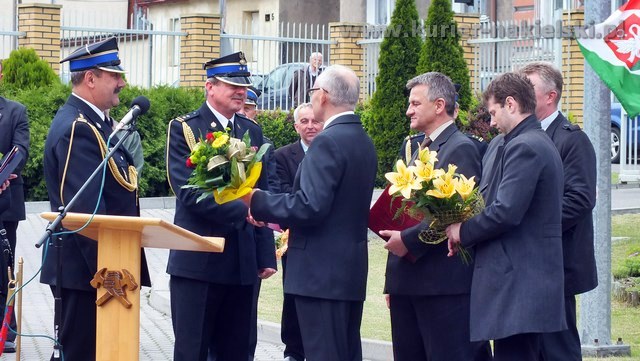 Uroczysty apel z okazji Dnia Strażaka i XX Lecia PSP