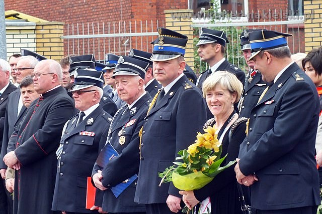 Uroczysty apel z okazji Dnia Strażaka i XX Lecia PSP