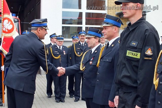 Uroczysty apel z okazji Dnia Strażaka i XX Lecia PSP