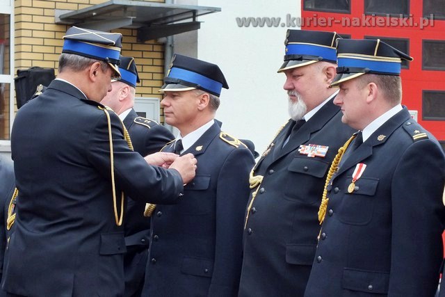 Uroczysty apel z okazji Dnia Strażaka i XX Lecia PSP