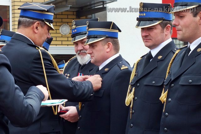 Uroczysty apel z okazji Dnia Strażaka i XX Lecia PSP