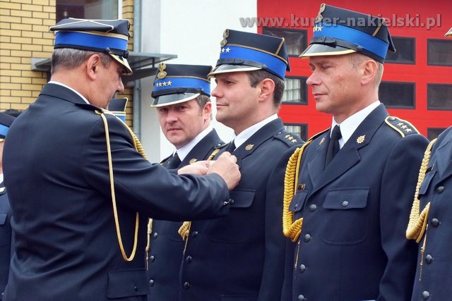 Uroczysty apel z okazji Dnia Strażaka i XX Lecia PSP