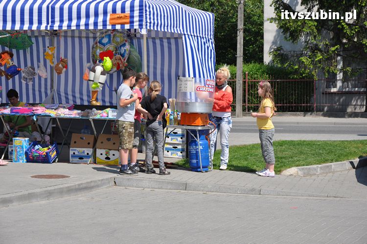 Festyn rodzinny w SP1 w Szubinie ?JEDYNKA TO RODZINKA?