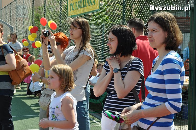 Festyn rodzinny w SP1 w Szubinie ?JEDYNKA TO RODZINKA?