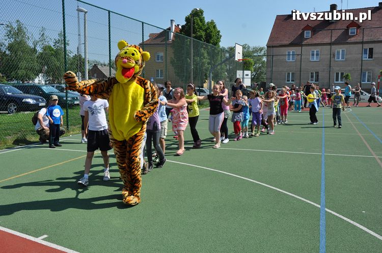 Festyn rodzinny w SP1 w Szubinie ?JEDYNKA TO RODZINKA?