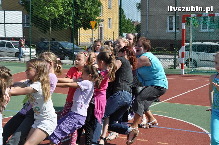 Festyn rodzinny w SP1 w Szubinie ?JEDYNKA TO RODZINKA?