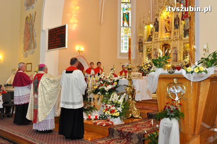 Sakrament Bierzmowania w Kościele p.w. Św. Andrzeja w Szubinie