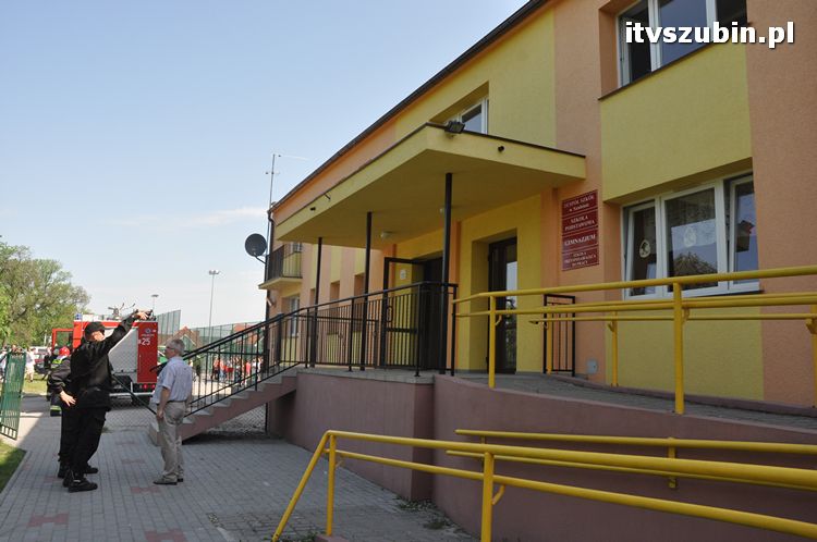 Ewakuowano uczniów i nauczycieli ZSS w Szubinie