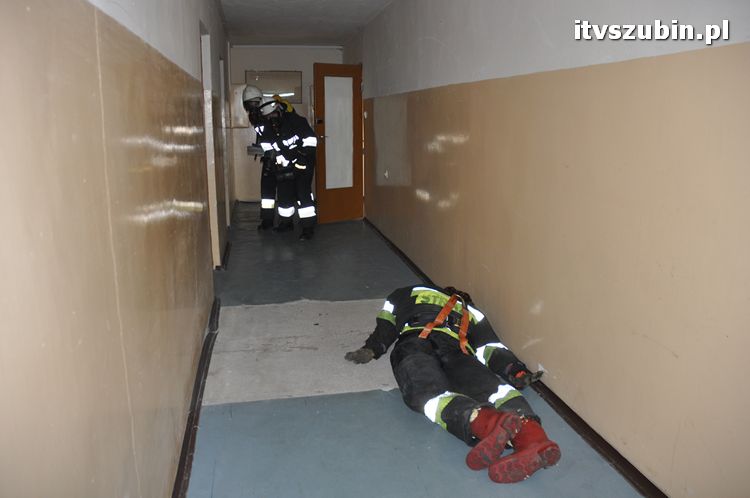 Ewakuowano uczniów i nauczycieli ZSS w Szubinie