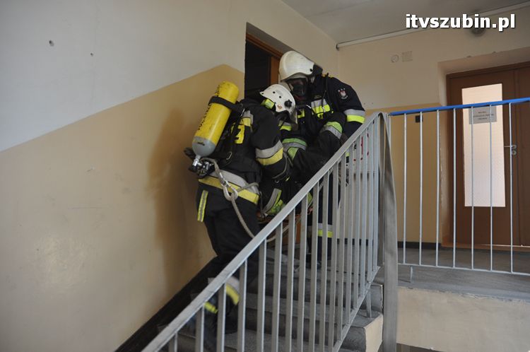 Ewakuowano uczniów i nauczycieli ZSS w Szubinie