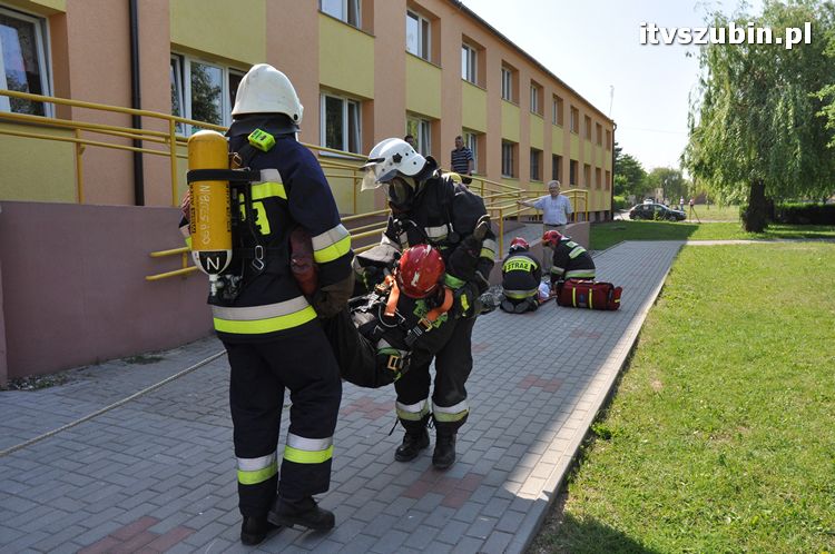 Ewakuowano uczniów i nauczycieli ZSS w Szubinie