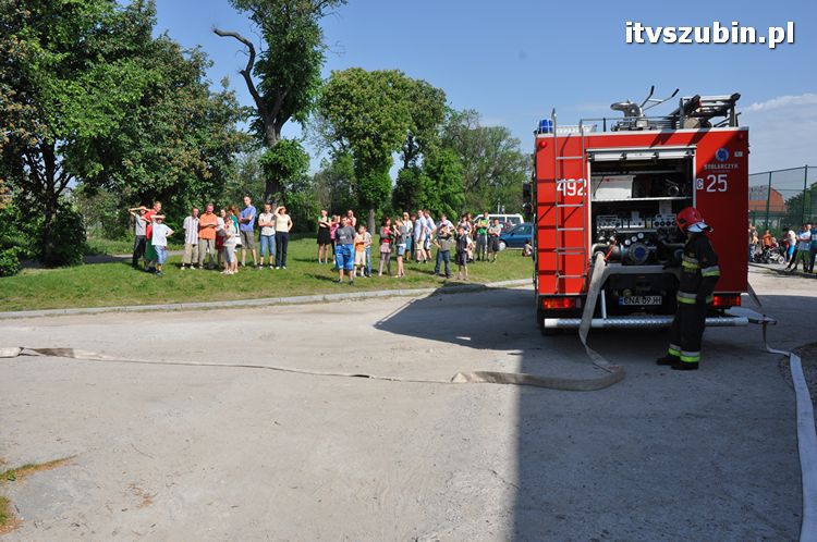 Ewakuowano uczniów i nauczycieli ZSS w Szubinie