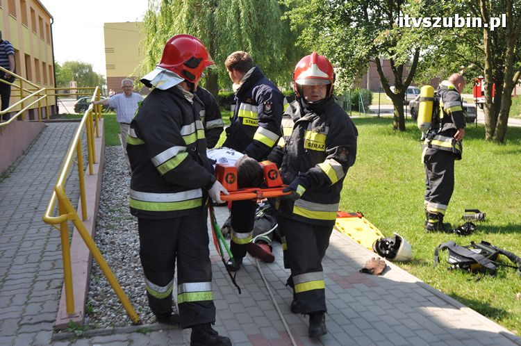 Ewakuowano uczniów i nauczycieli ZSS w Szubinie