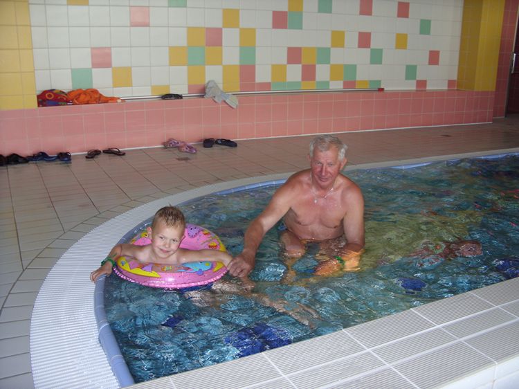 W Rynarzewie ćwiczenia łączą pokolenia ? międzypokoleniowa rehabilitacja