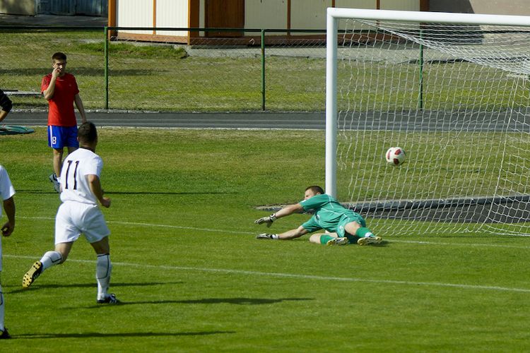 LKS Szubinianka Szubin - KS Unia/Roszak Solec Kujawski 1:3