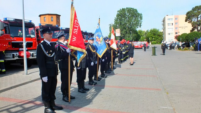 Krzyże Zasługi i Medale dla strażaków z powiatu nakielskiego