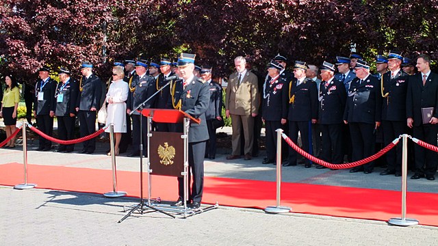 Krzyże Zasługi i Medale dla strażaków z powiatu nakielskiego