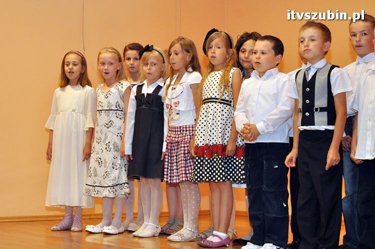 Pierwszaki z jedynki swoim Mamusiom