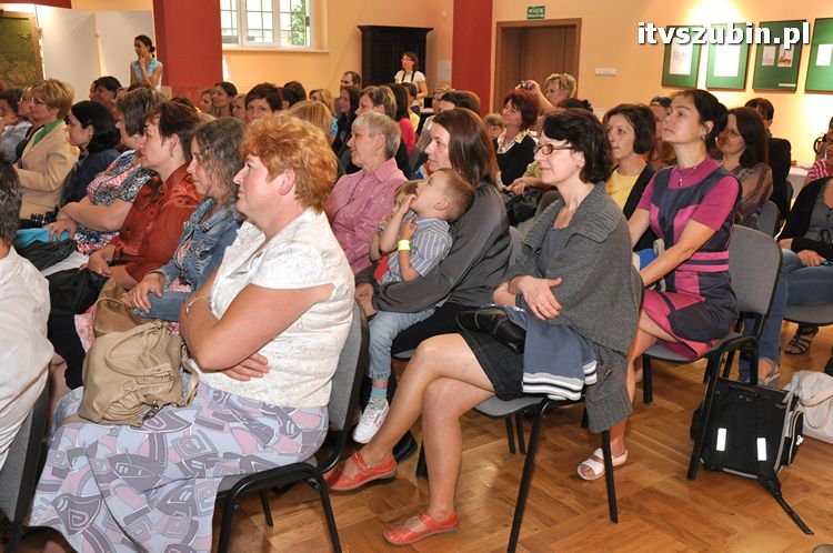 Pierwszaki z jedynki swoim Mamusiom