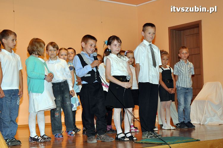 Pierwszaki z jedynki swoim Mamusiom
