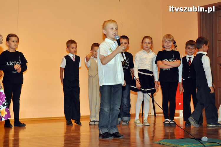 Pierwszaki z jedynki swoim Mamusiom