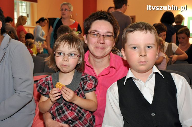 Pierwszaki z jedynki swoim Mamusiom