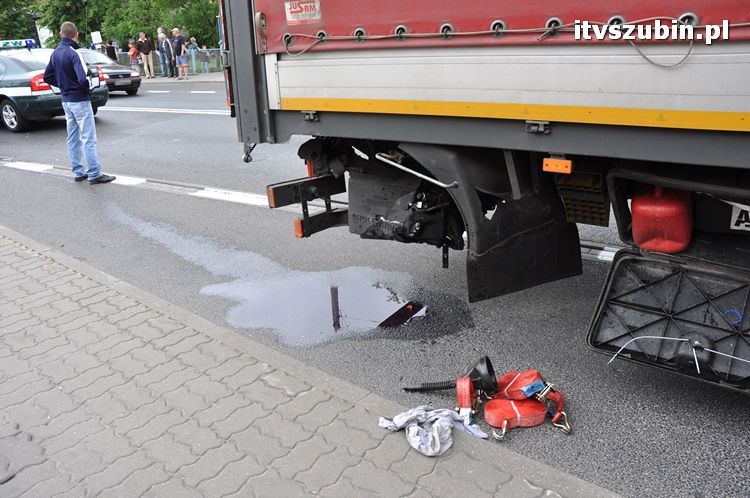 Kolizja trzech pojazdów w Rynarzewie