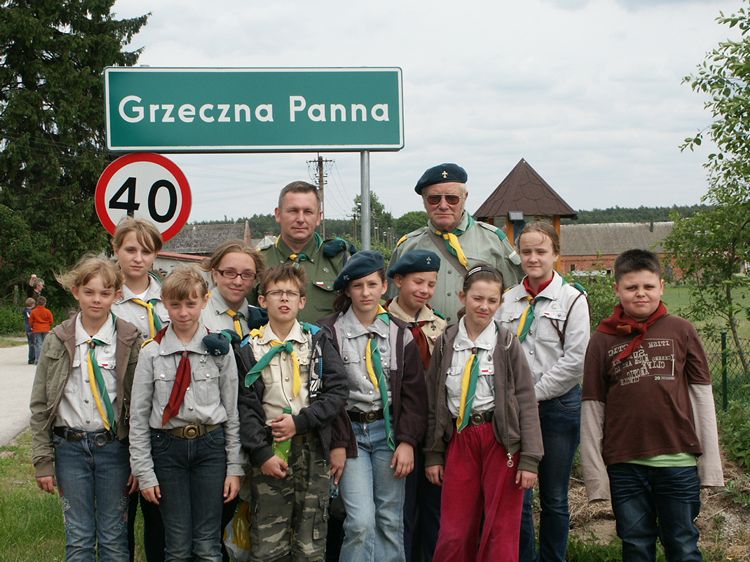 Grzeczna Panna ? ?zdobyta? przez harcerzy
