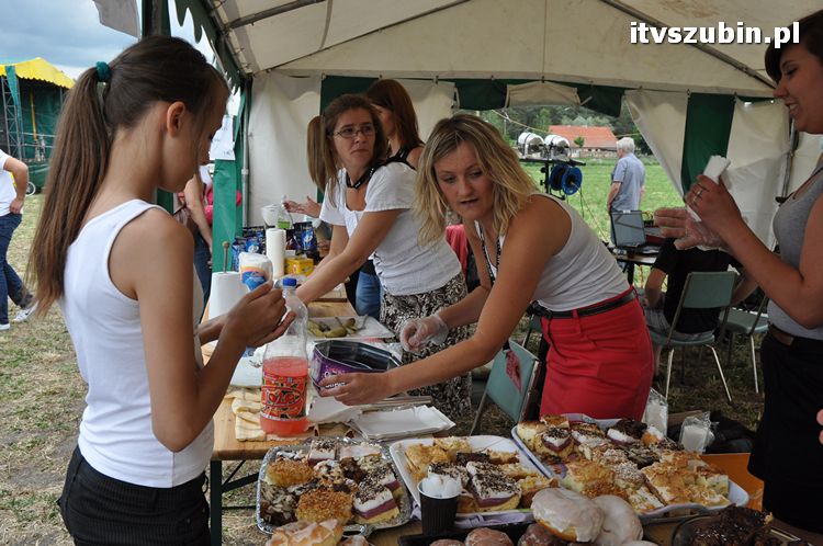 FESTYN CHARYTATYWNY dla małej Julki