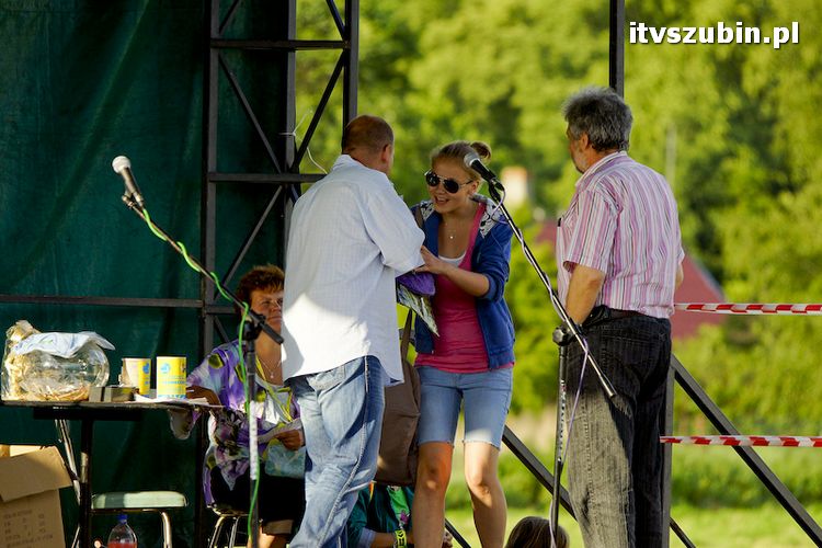 FESTYN CHARYTATYWNY dla małej Julki