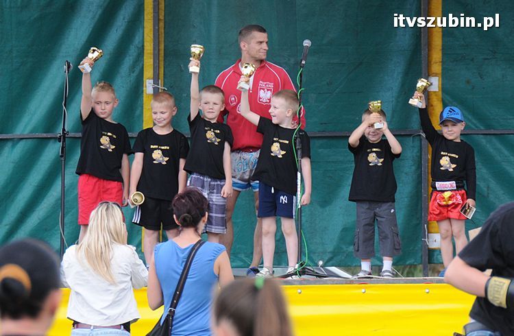 FESTYN CHARYTATYWNY dla małej Julki
