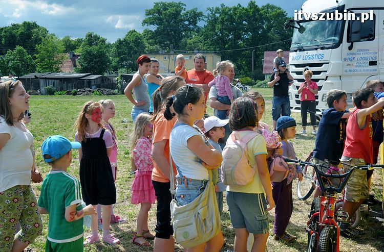 FESTYN CHARYTATYWNY dla małej Julki