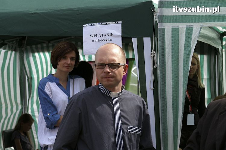 FESTYN CHARYTATYWNY dla małej Julki