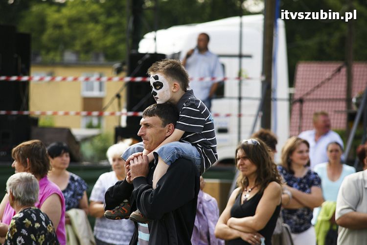FESTYN CHARYTATYWNY dla małej Julki