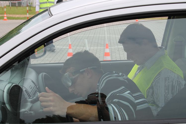 I Samochodowy Rajd Trzeźwościowy Ziemi Pałuckiej - Smerzyn 2012