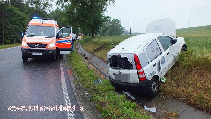 Kolizja dwóch samochodów pomiędzy Paterkiem a Wieszkami